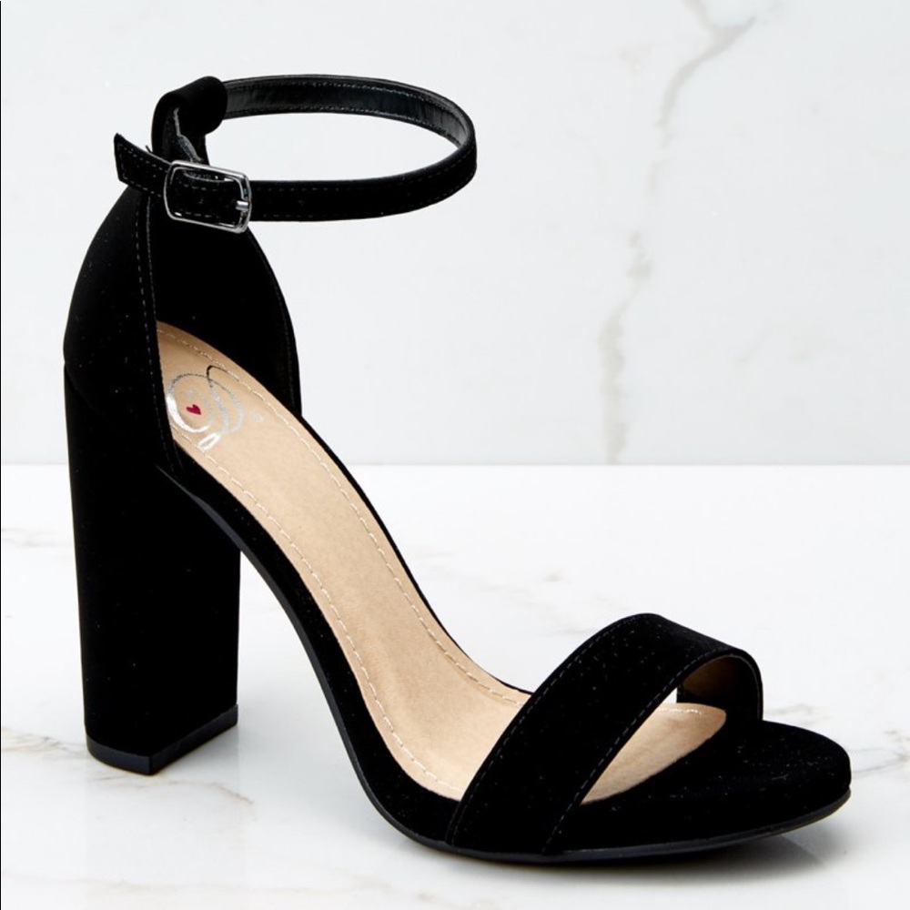 Classic Black Heels 🖤 wedding guest approved